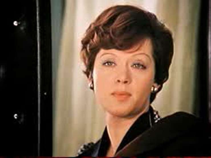 От ниточек до зарослей: как менялась мода на брови - «Секреты красоты»