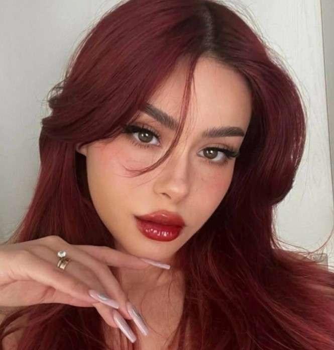 Вишневая кола и не только: главные тренды окрашивания сезона - «Секреты красоты»