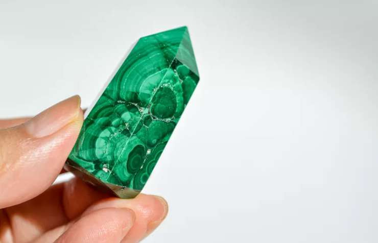 Малахитовый уход за кожей лица: что это, кому полезно, преимущества - «Секреты красоты»